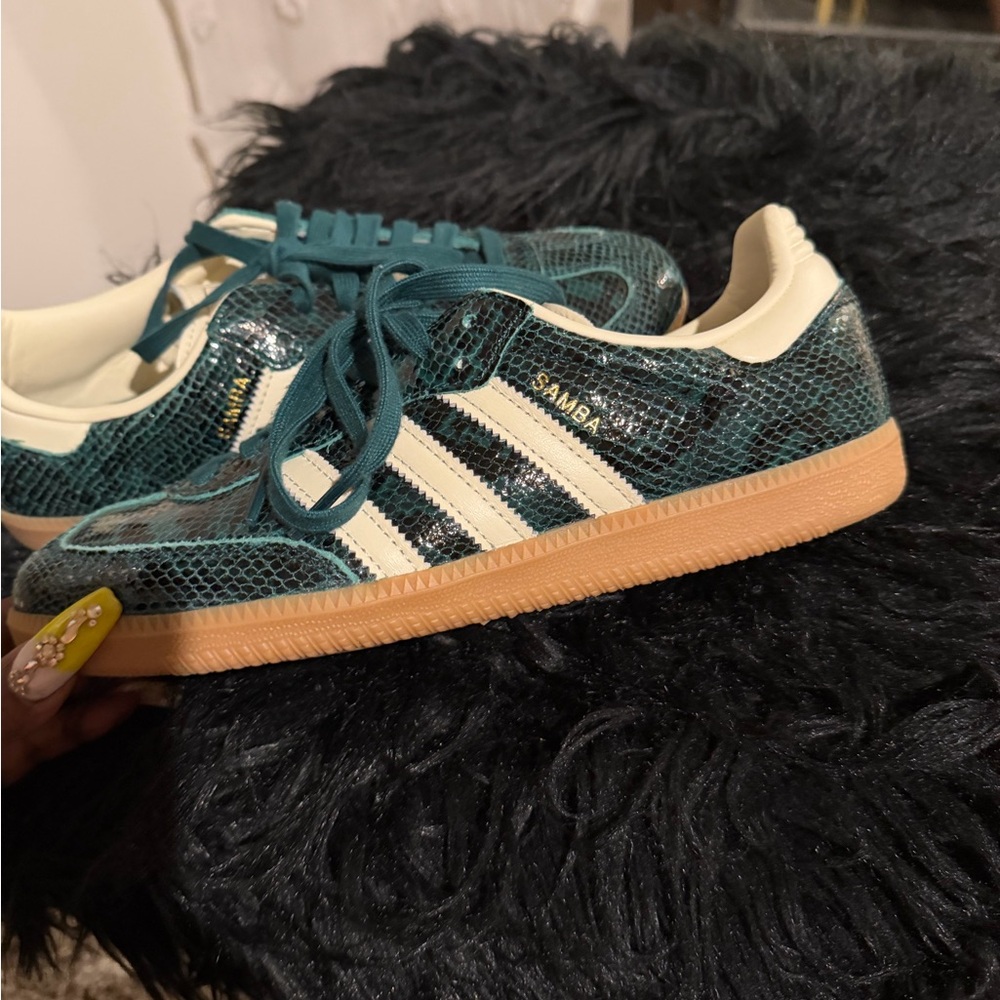 adidas Teal Snake-Print Gazelle with Cream Stripes 🔥 Wore 1x - Picture 4 of 5